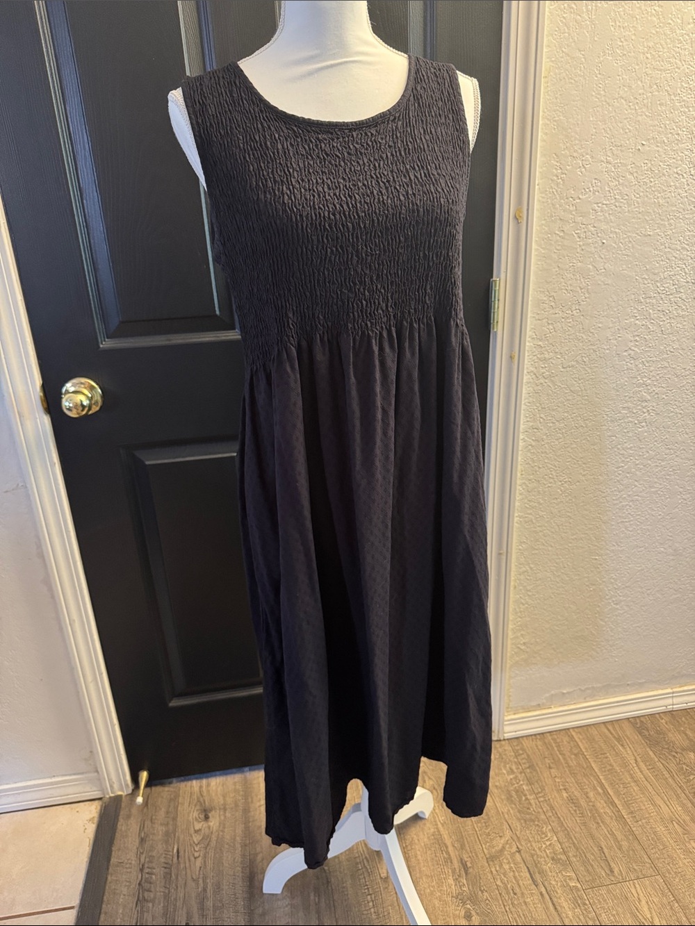 croft & barrow Black Sleeveless Smocked Maxi Dress